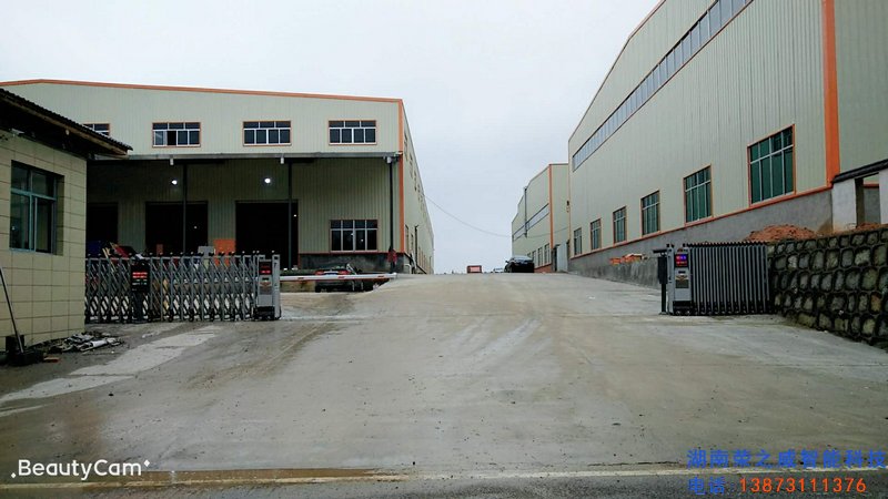 長沙伸縮門,長沙電動(dòng)門,長沙電動(dòng)伸縮門,長沙伸縮門,長沙電動(dòng)伸縮門廠